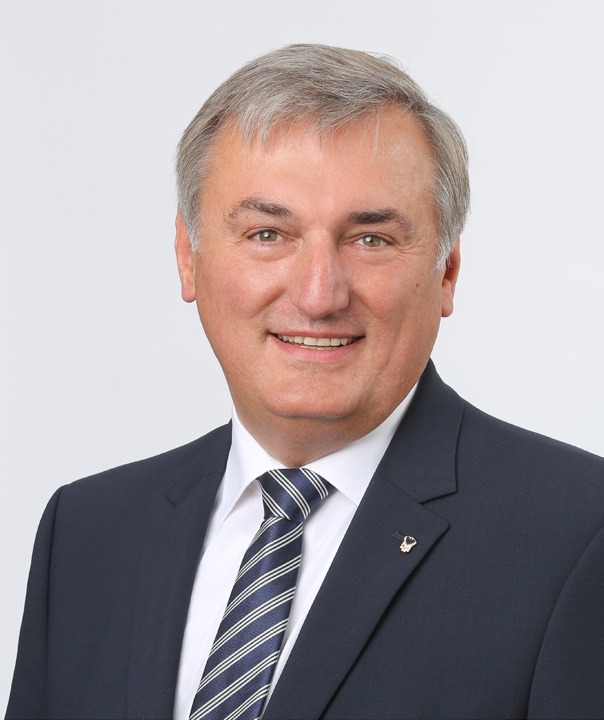 Porträt von Klaus Nutzenberger