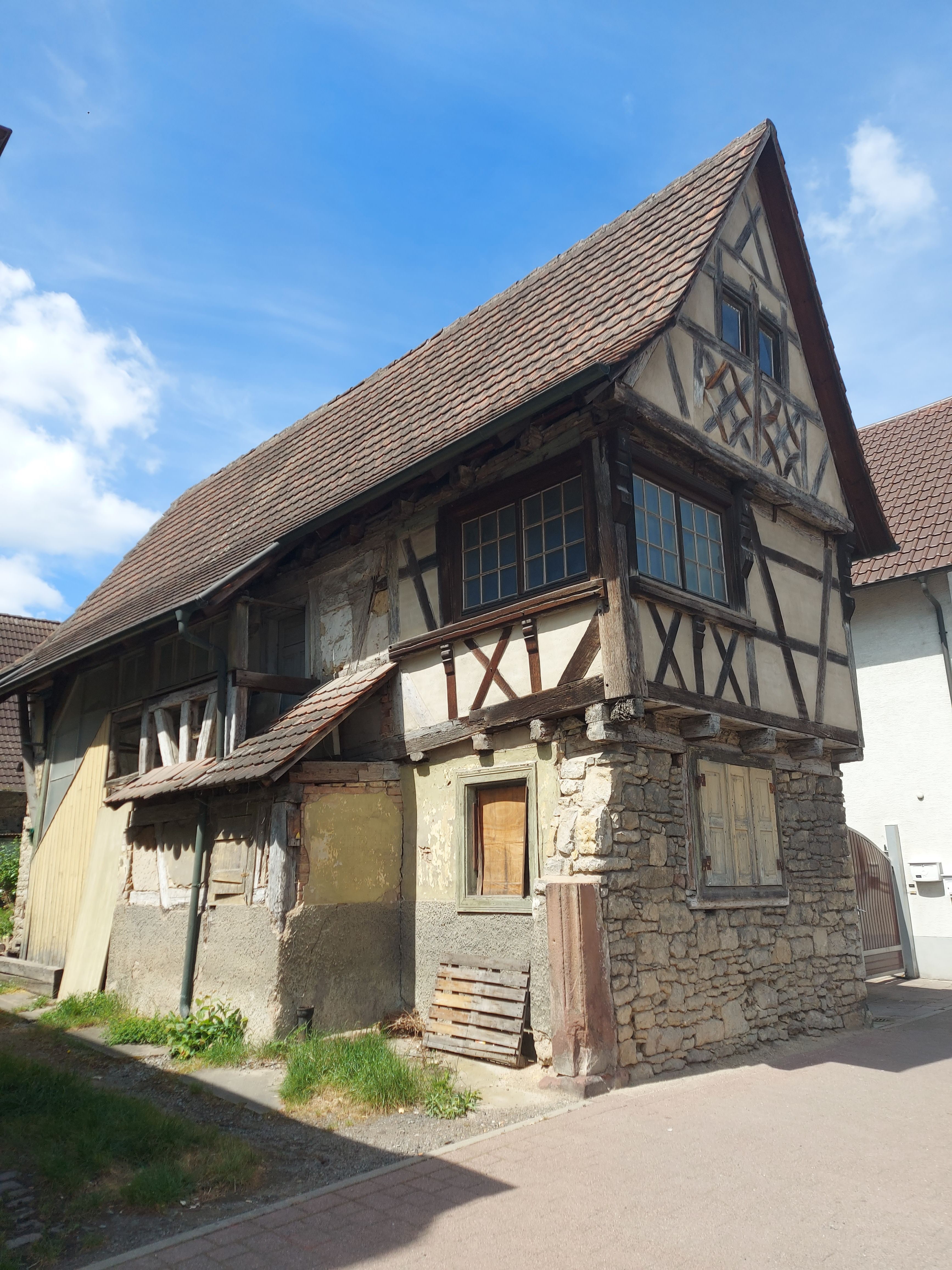 Architektin saniert das Grunwedelhaus und sorgt so für Nachverdichtung statt Bauen auf der Grünen Wiese