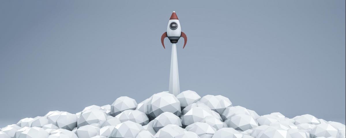 Illustration einer startenden Rakete über stilisierten Wolken als Symbol für kommunale Gründungsförderung.